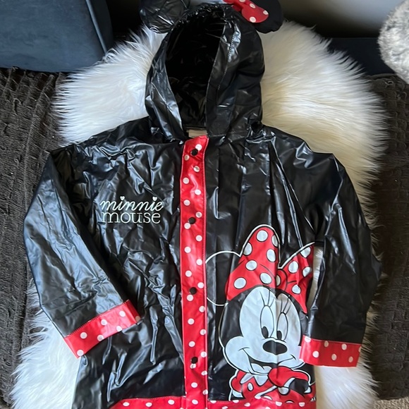 Boutique Minnie Mouse Rain Jacket Size 2t-4t or Small - Picture 1 of 5